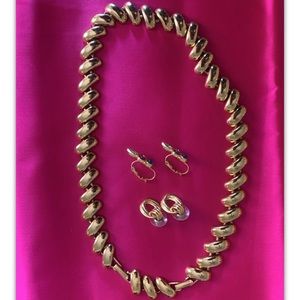 Vintage Premier Designs Brushed Gold Necklace W/ 2 Pairs Of Earrings Gemstone